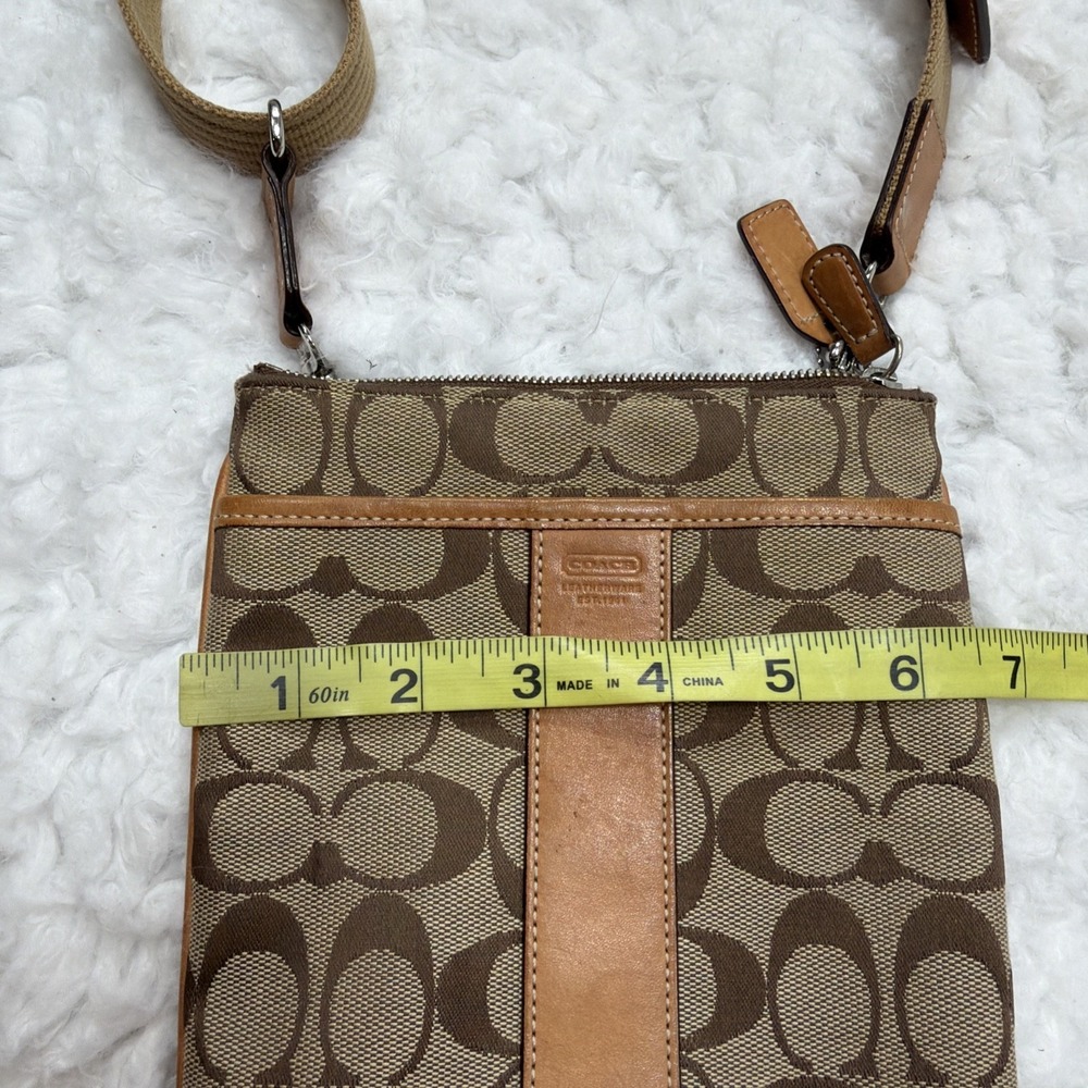Vintage Y2K COACH Cross Body Shoulder Bag Satchel Beige Khaki Tan BIG C VTG 00's - Picture 10 of 12